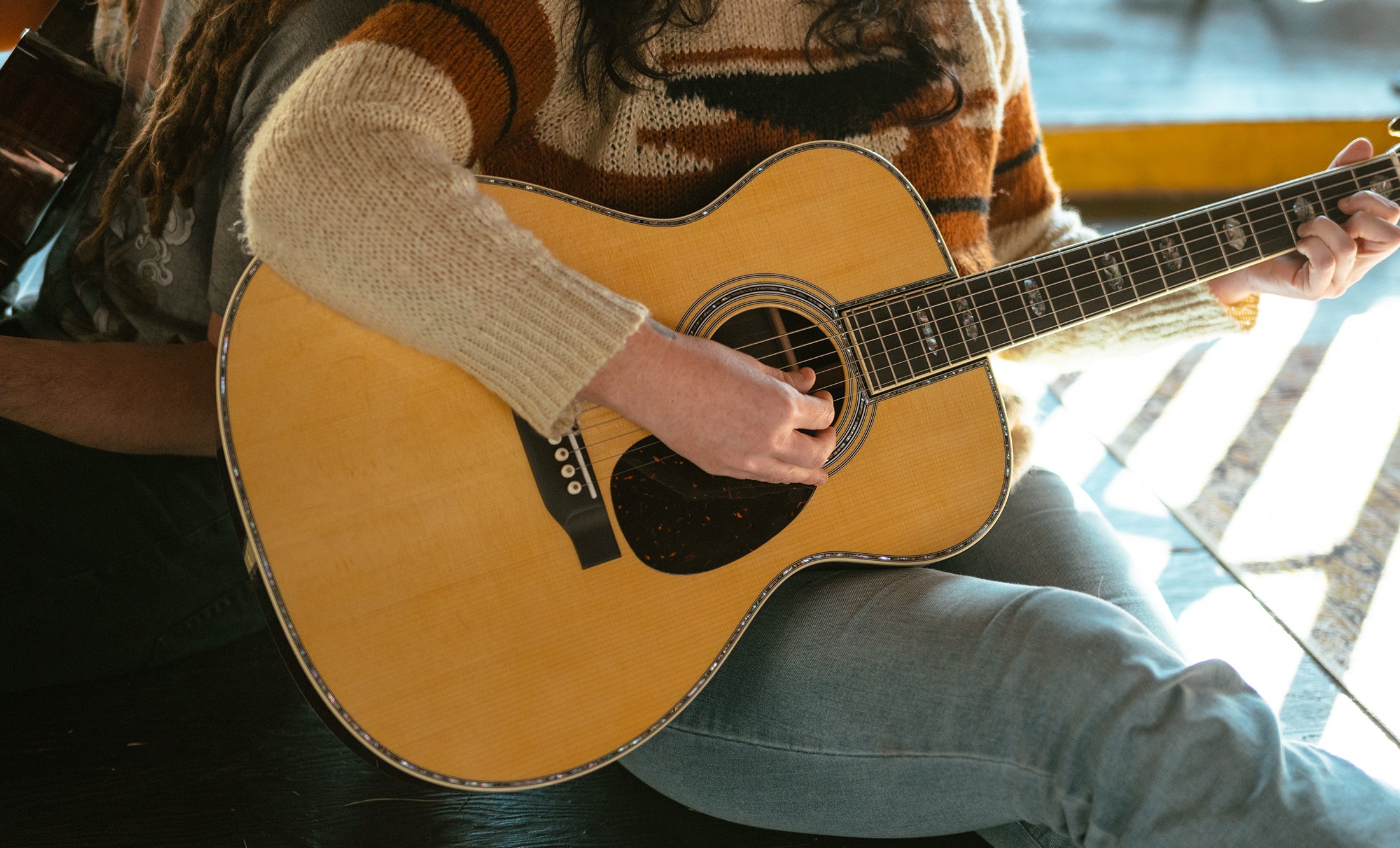 Acoustic Guitars For Beginners | Dawsons